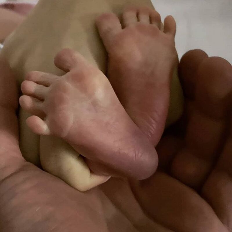 Мама похвасталась малышом