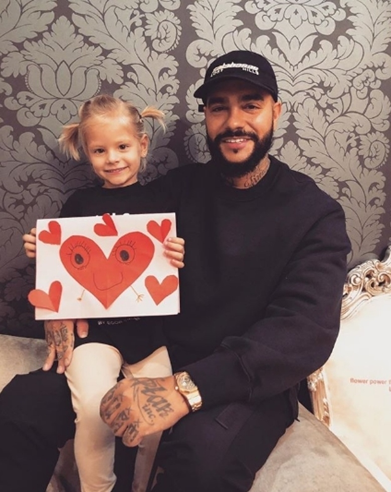 Рэпер Тимати с дочерью Алисой