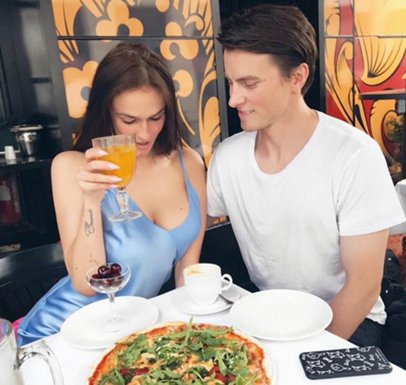 Раньше Алена Водонаева часто публиковала фото с мужем