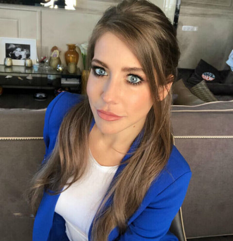 Юлия Барновская