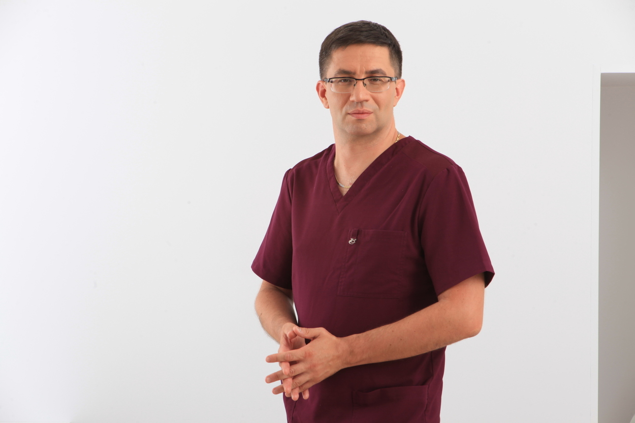 Антон Авербух