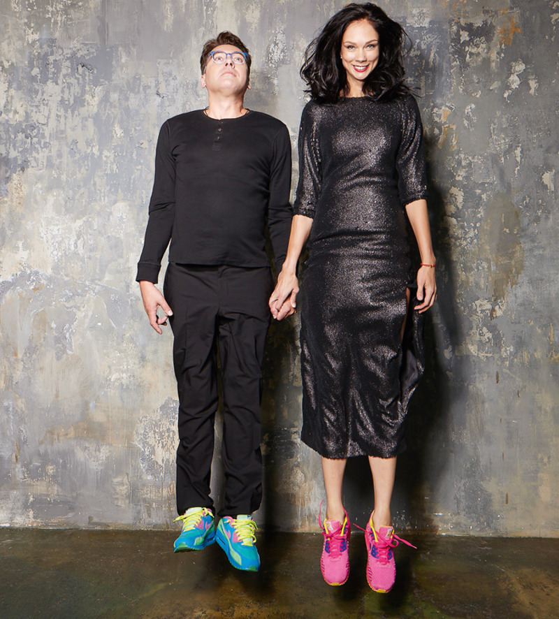 "У меня размер сорок пять – сорок шесть, а у Катечки маленькая ножка – сорок четыре – сорок пять. Но она все равно отнимает мою обувь"