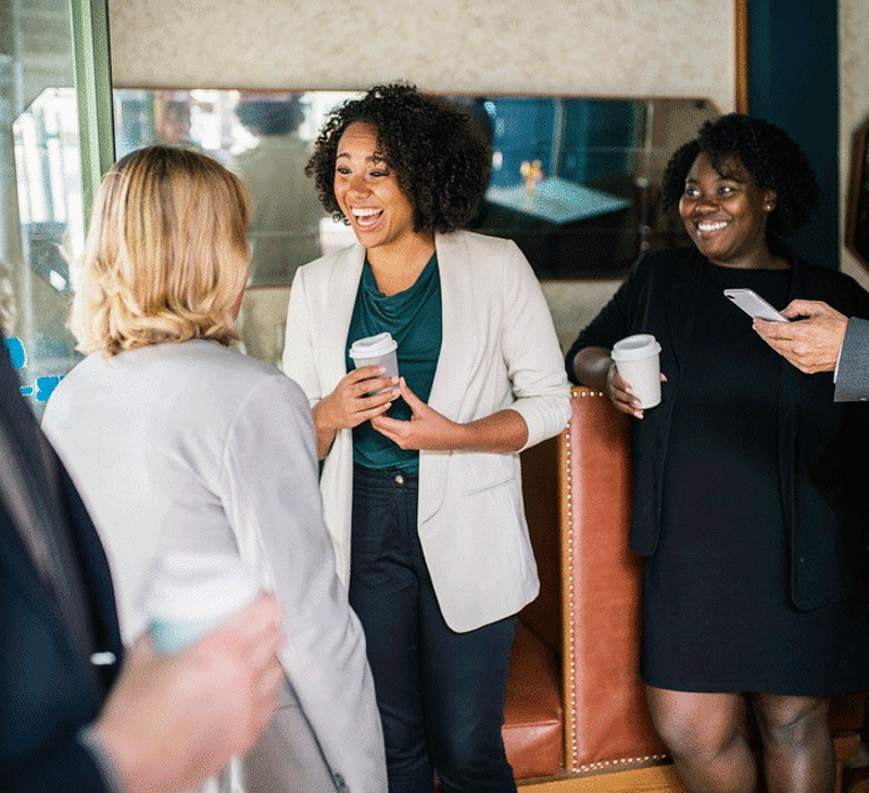 Уважайте личные границы других