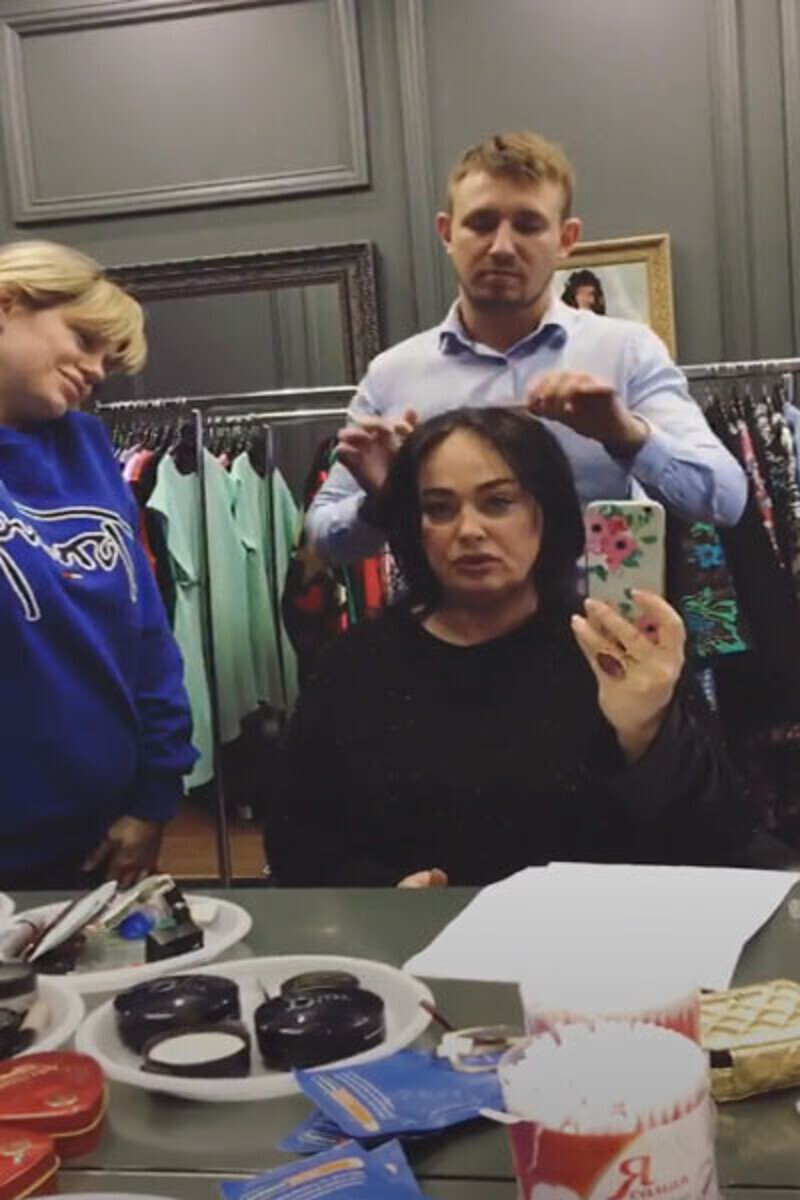 Актрису сейчас приходится сильно гримировать