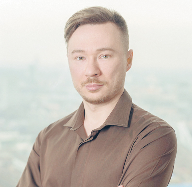 Евгений Идзиковский