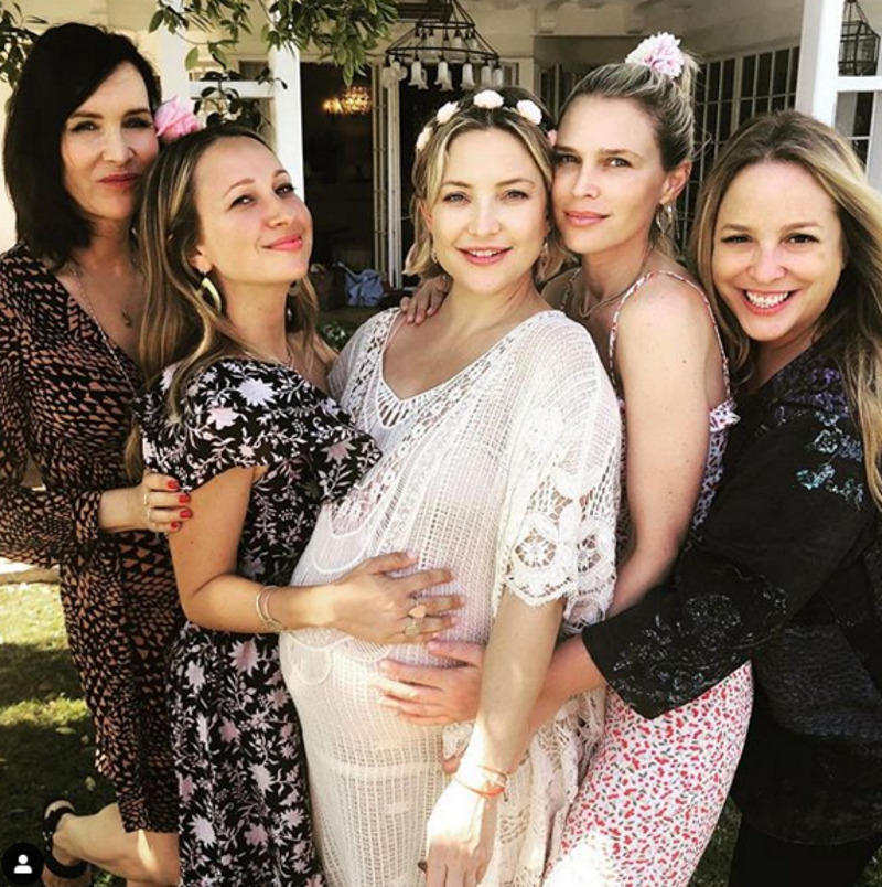 Хадсон не скрывала свою третью беременность