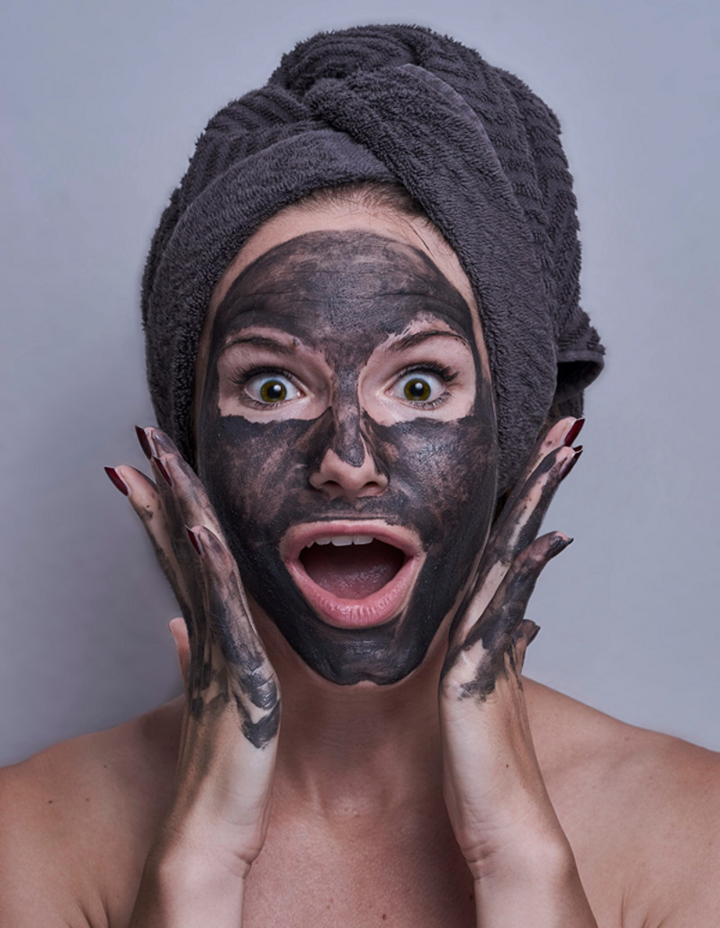 Мужская и женская косметика практически не отличаются. Хотя кое-какие нюансы все же имеются