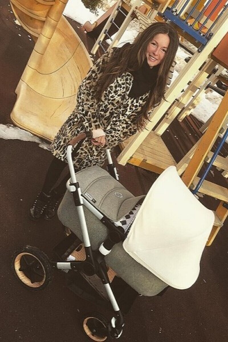 "Баба Нюша", - комментируют подписчики