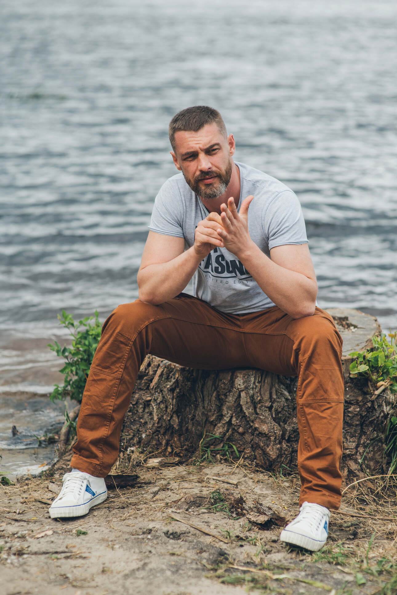 "Во многом решение вступить в брак было эмоциональнымВо многом решение вступить в брак было эмоциональным"