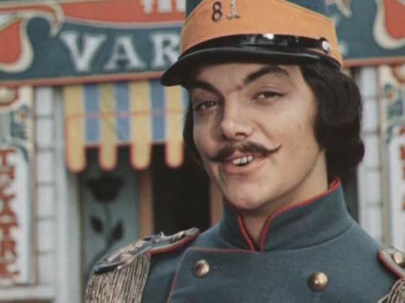 Лейтенант Шаплотро (Сергей Захаров)