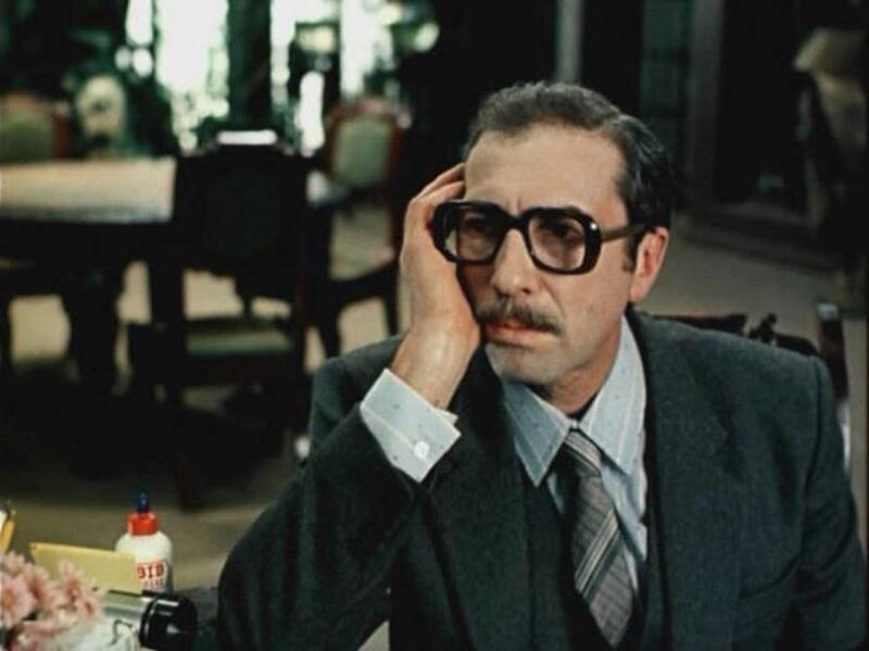 Интеллигентный нотариус Роше