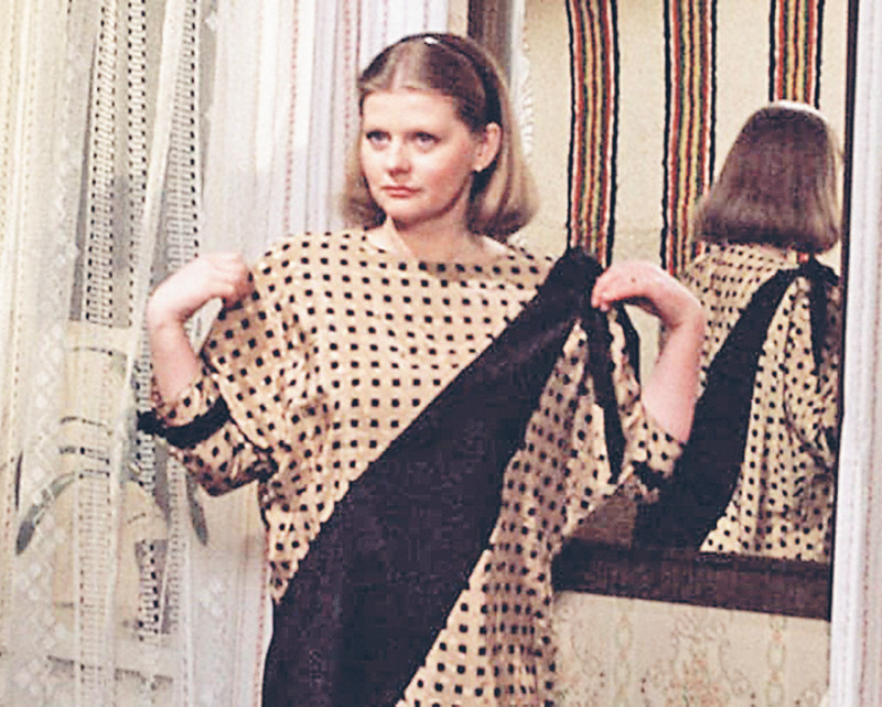 В фильмографии Ирины Муравьевой больше четырех десятков фильмов, среди которых есть поистине всенародно любимые картины