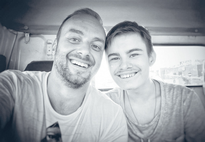 Мама 16-летнего Ильи, старшего сына Максима, — актриса Татьяна Солнцева