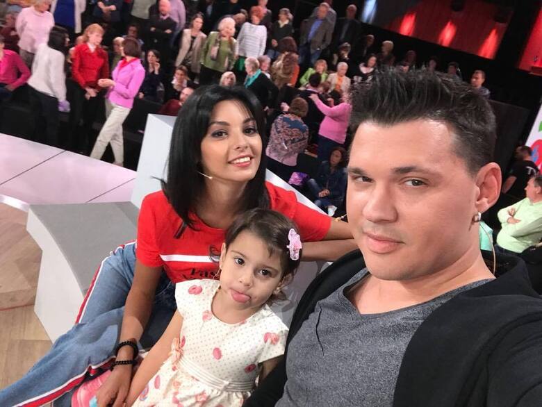 Алексей Кабанов обожает свою жену Розу и дочку Алису