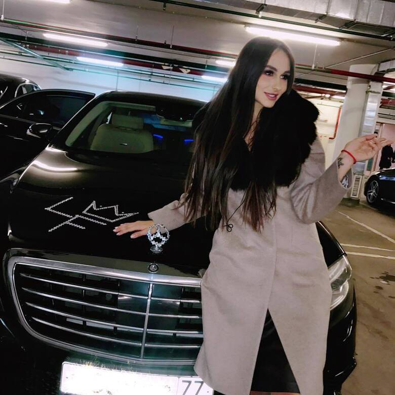 Лера Фрост уверяет, что контролирует каждое свое слово