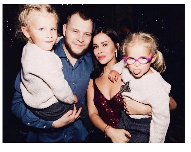 Тата и Сергей Бондарчук с детьми