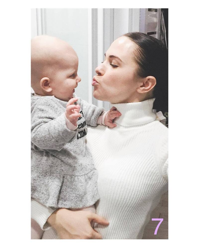 Светлана Белогурова с восьмимесячной дочкой Оливией