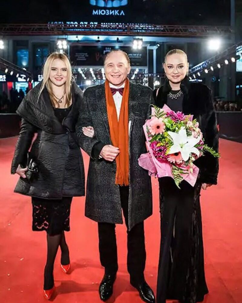 Максим Дунаевский с женой Мариной и дочкой Полли