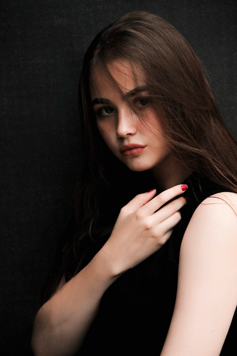 Мифы о черном цвете в одежде