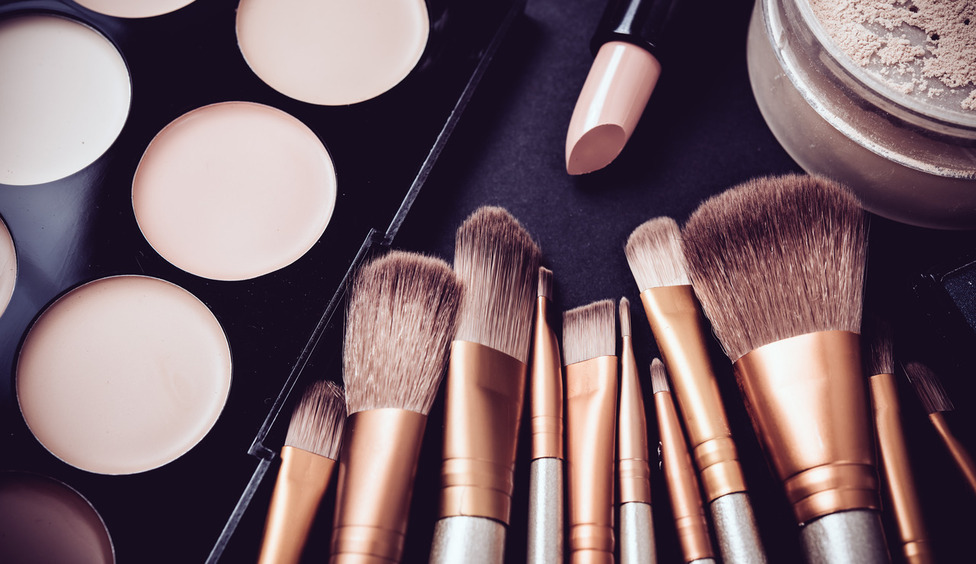 Топ средств, которые должны поселиться в косметичке