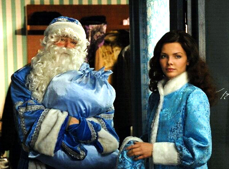 Лиза Боярская смотрела «Иронию судьбы» еще ребенком, а в 2007 году сыграла одну из главных ролей в сиквеле режиссера Тимура Бекмамбетова