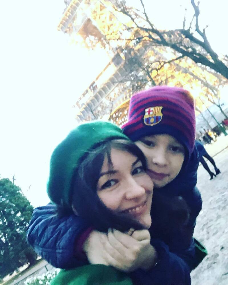 Старший сын артистки с удовольствием отправляет письма Деду Морозу