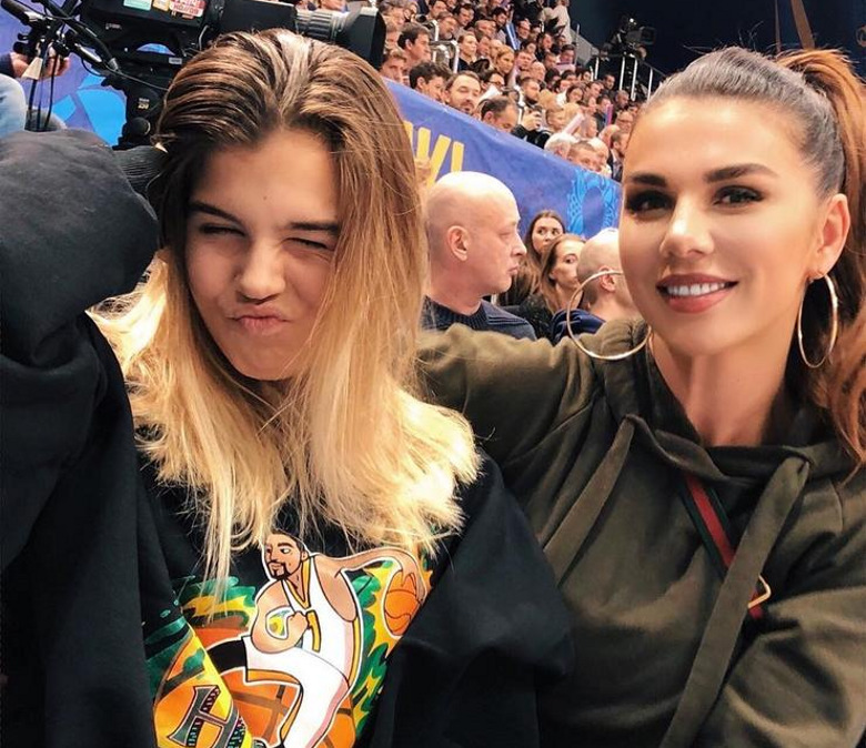 Анна Седокова и ее дочь Алина - лучшие подруги