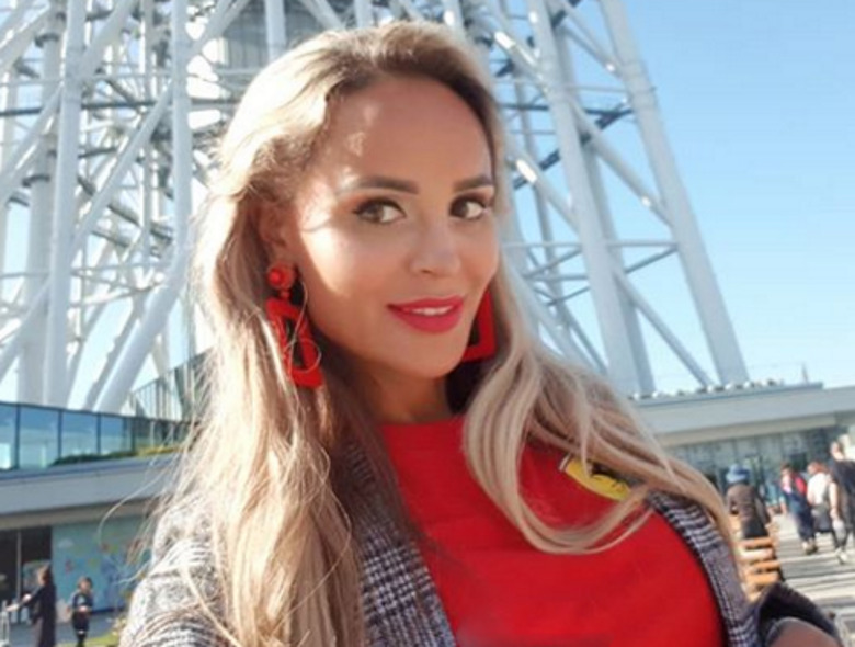 Анна Калашникова