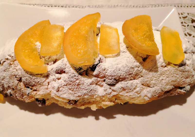 Творожный штоллен с сухофруктами и орехами