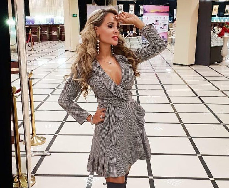 Анна Калашникова