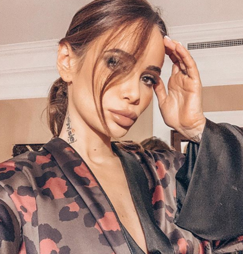 Айза довела себя до истощения