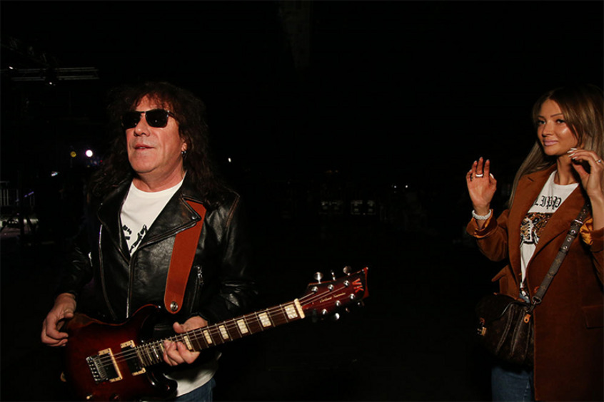 Владимир Кузьмин с новой избранницей