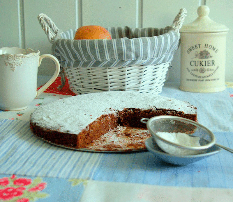 Не секрет, что домовой обожает сладости