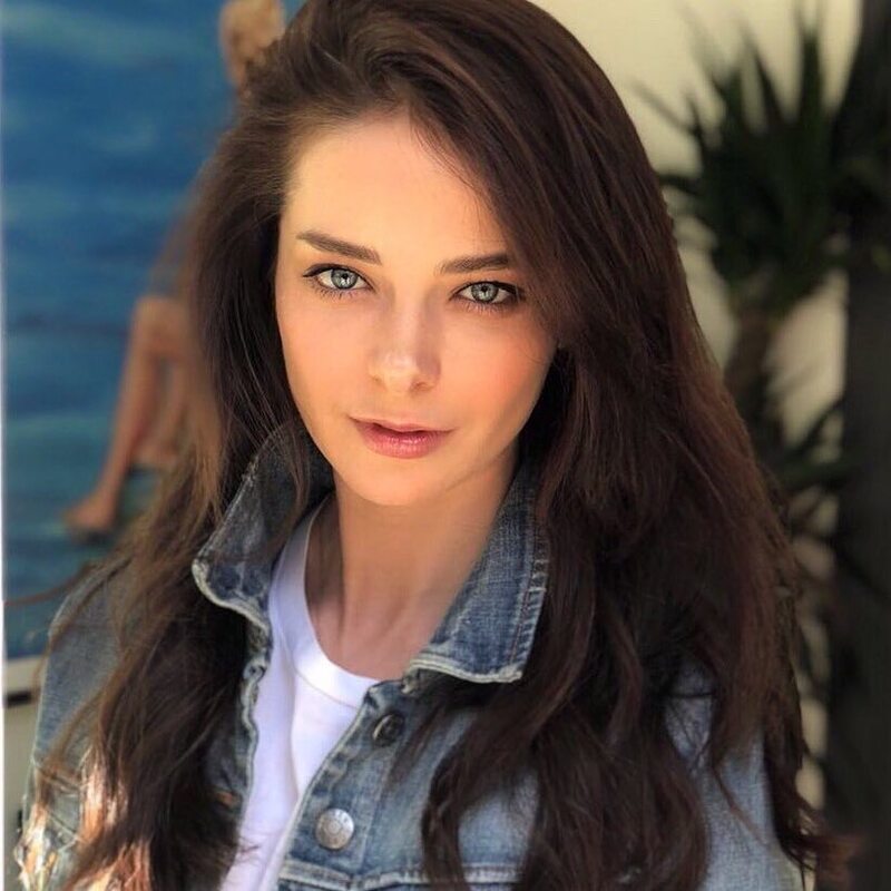 Марина Александрова имеет успех у зрителей и у мужчин