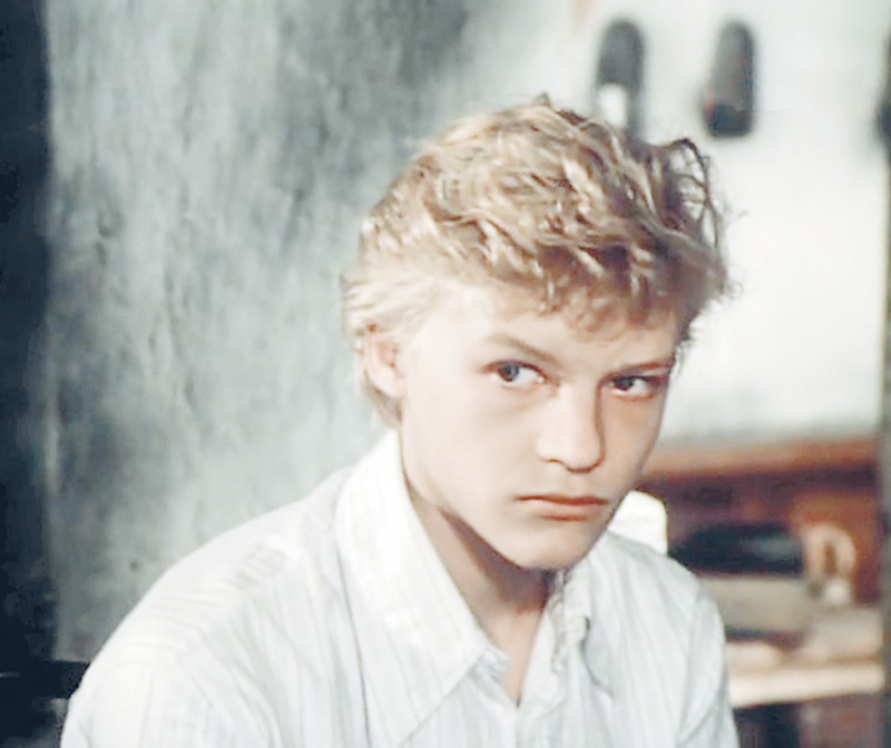 Алексей был еще школьником, когда снимался в сериале «Вечный зов»