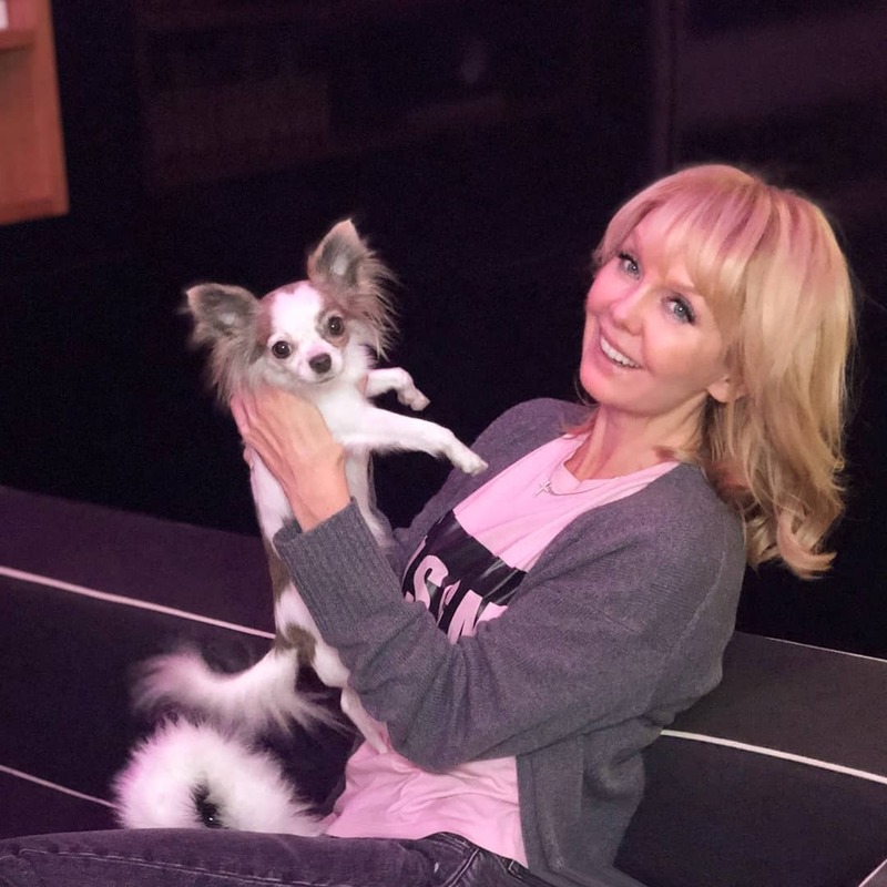 Валерия обожает собачку Анны