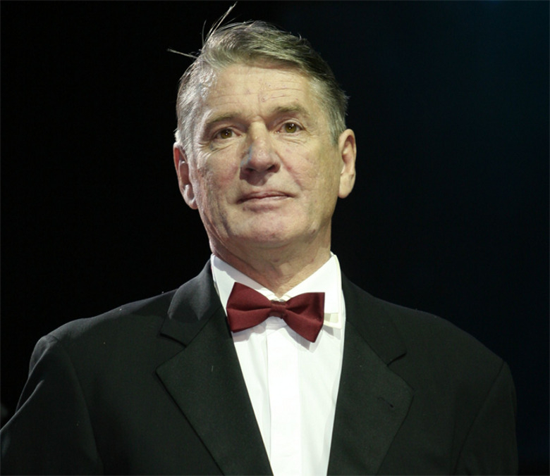 Александр Абдулов