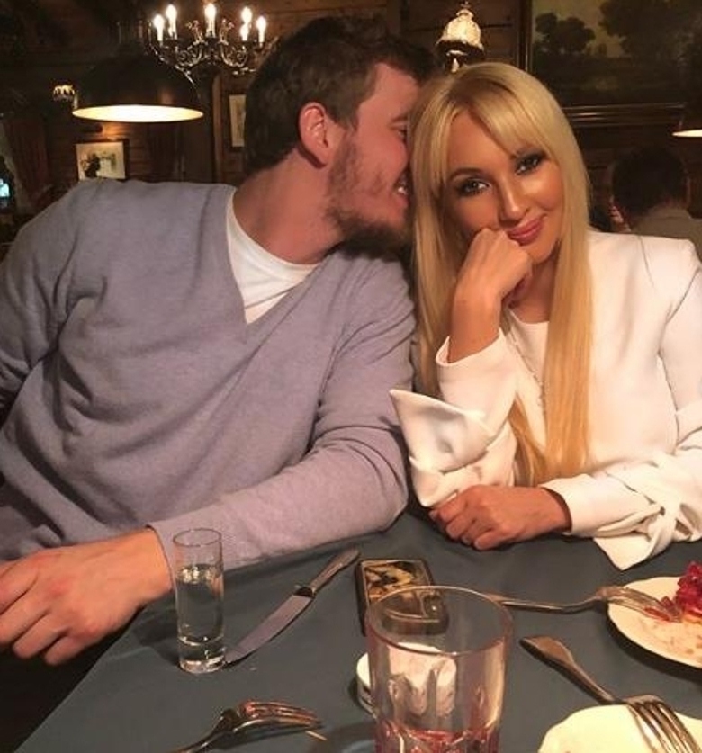 ЛЕРА КУДРЯВЦЕВА И ИГОРЬ МАКАРОВ