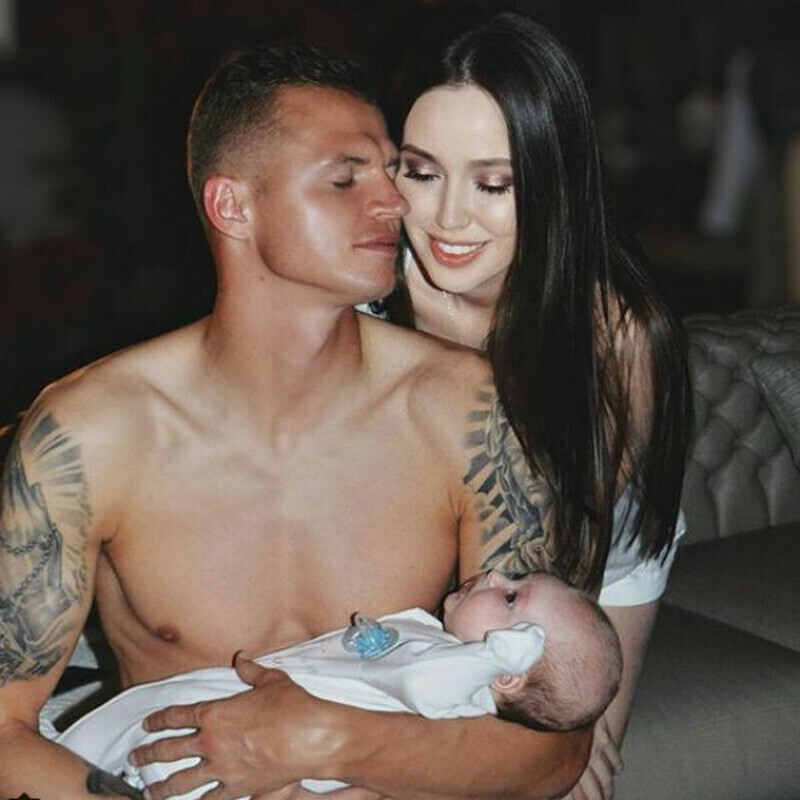 На кого похожа малышка?