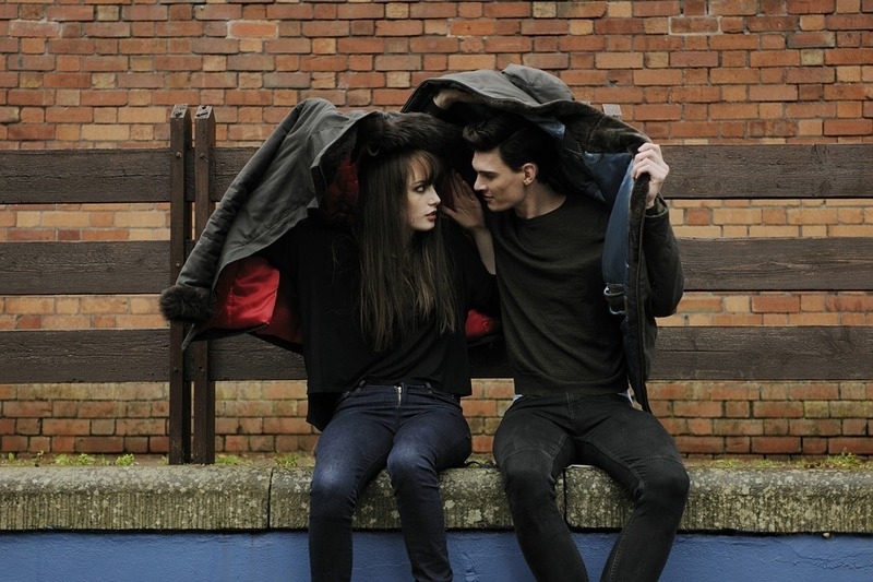 Женщина требует заботы