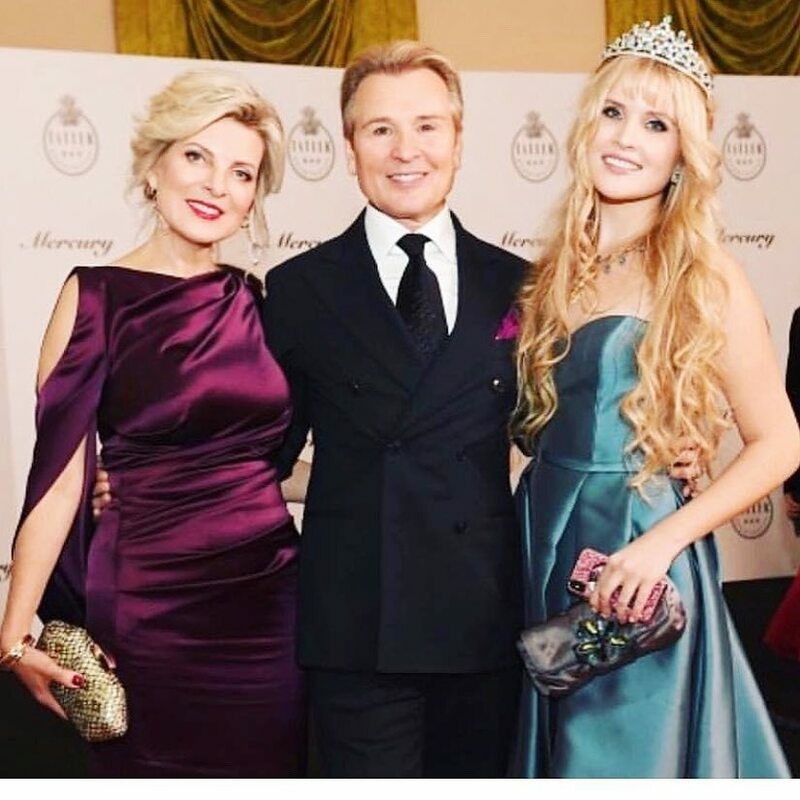 Эмма, Александр и Устинья Малинины