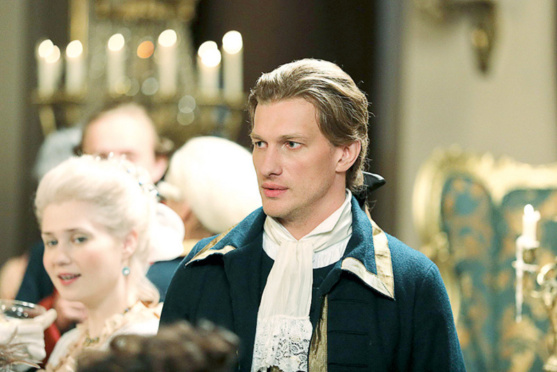 В телесериале «Кровавая барыня» актер сыграл фаворита императрицы Сергея Салтыкова