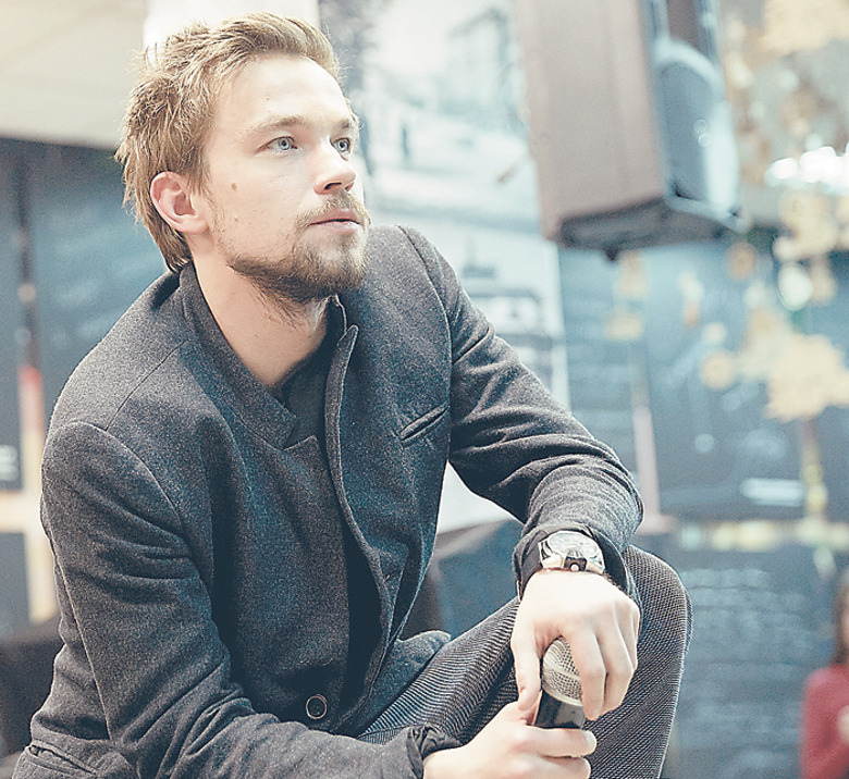 Александр Петров сыграл капризную кинозвезду