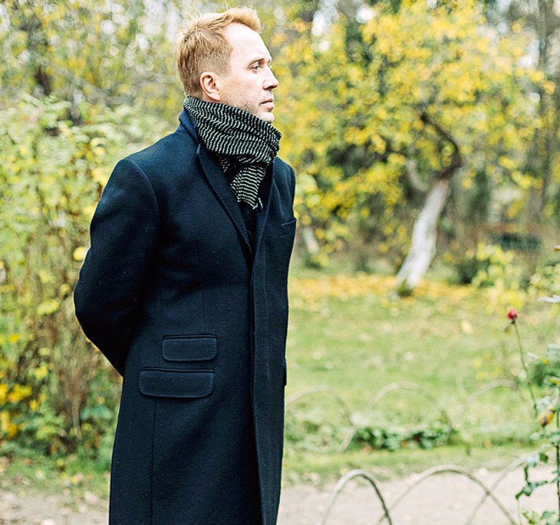 «Какая-то сила, хочу я этого или нет, меня ведет по жизни, иногда подталкивает, иногда я лечу, иногда падаю, а она меня подхватывает»