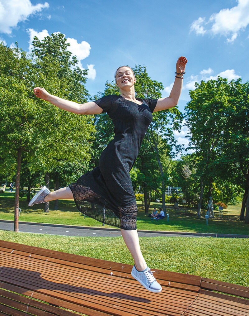 Светлана признается, что ощущает себя вечным ребенком. И это заметно по ее умению радоваться жизни