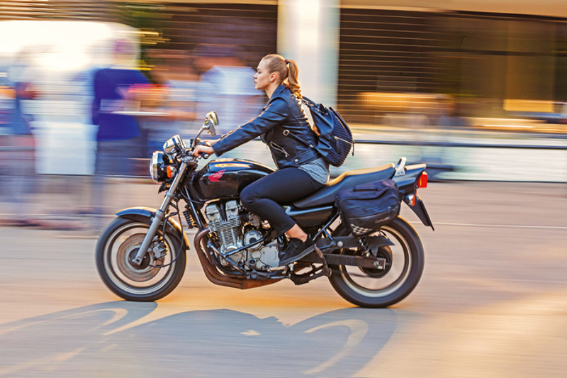 Ради роли в новом телесериале «Скрытые мотивы» актриса научилась ездить на мотоцикле