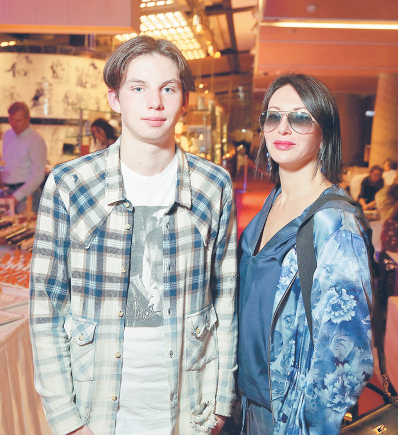 Алика Смехова с сыном