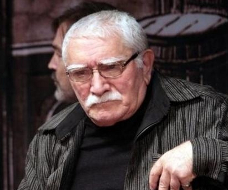 Армен Джигарханян