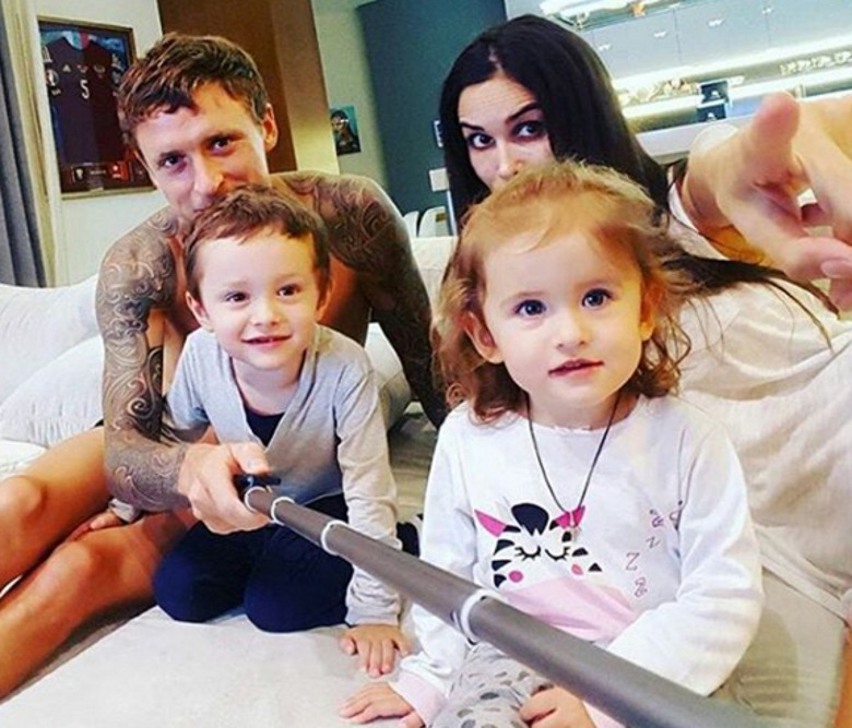 Алана и Павел Мамаевы с детьми