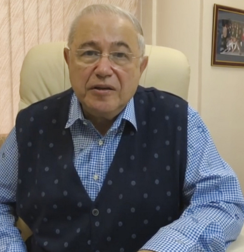 Евгений Петросян